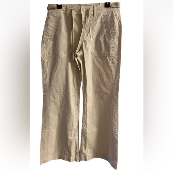 American Eagle Outfitters Pants - American Eagle Outfitters Cream low rise flare Pants 28W NWT